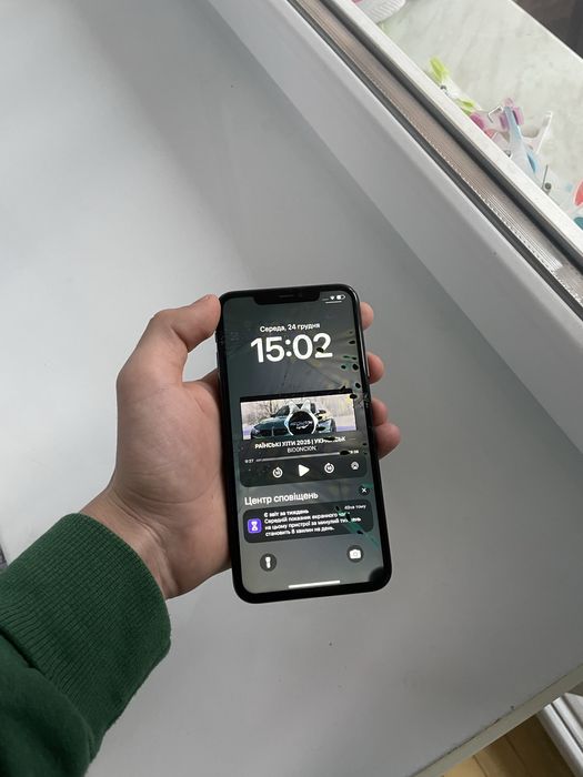 Продам айфон 11 про макс на 256