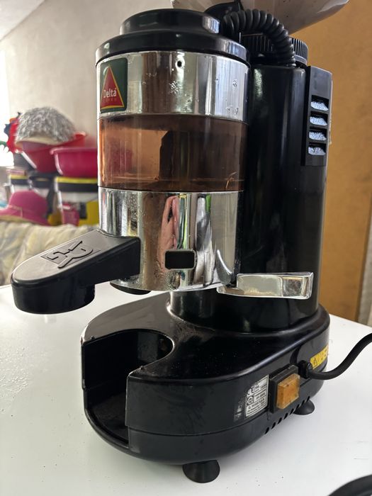 Moinho de café profissional Delta cafes