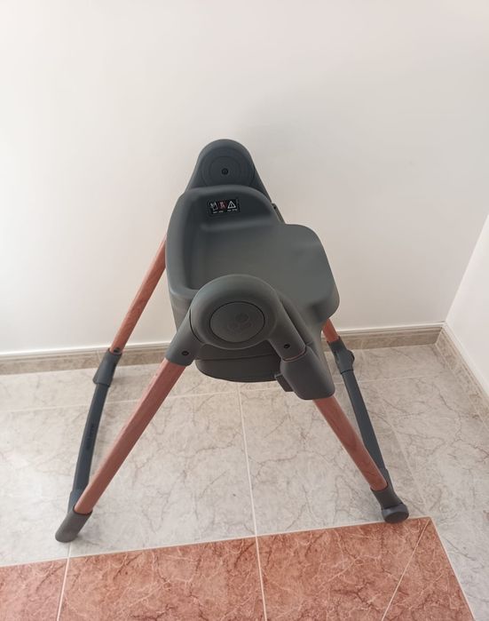 Cadeira de refeição Maxi-Cosi