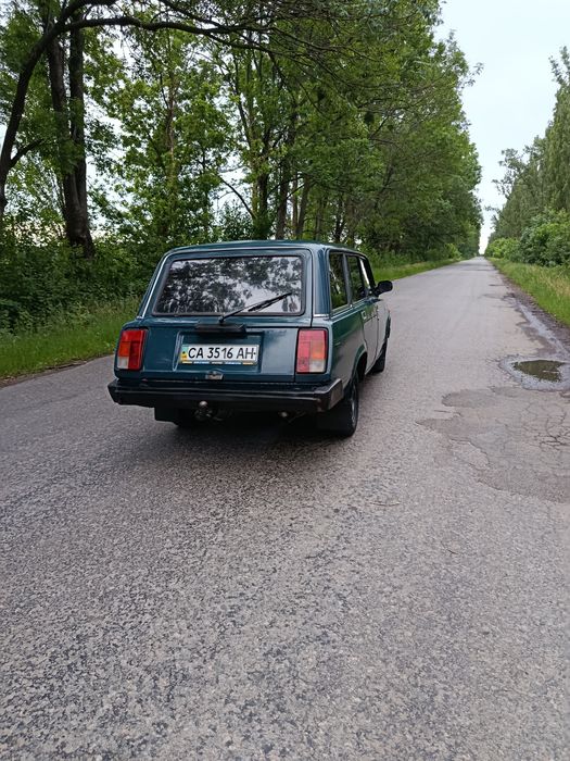 Продам жигу 2104
