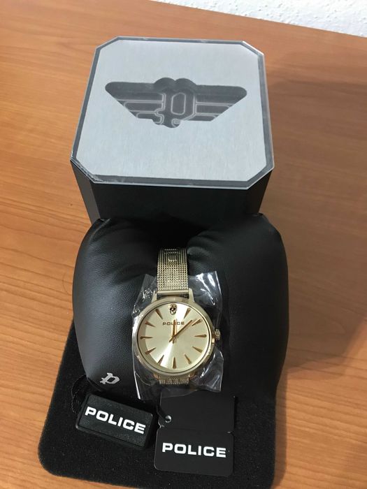 Relógio Police Dourado