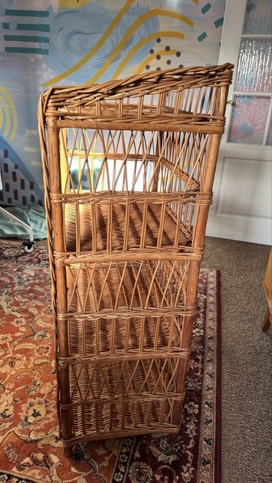 Etażerka, Stylowy Wiklinowy regał