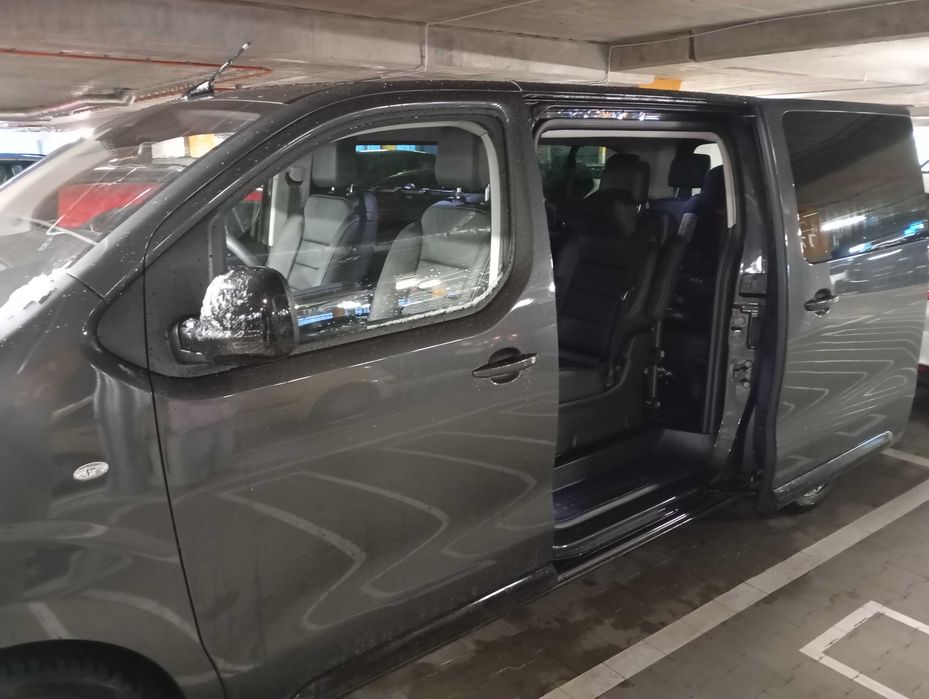 Wynajem busa 7 osobowy Automat 180KM Wersja Long BUSINESS VIP