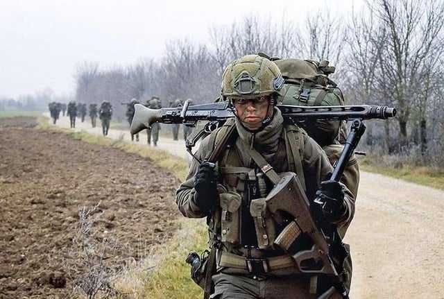 Colete táctico molle militar Exército Austríaco KAZ03 airsoft caça