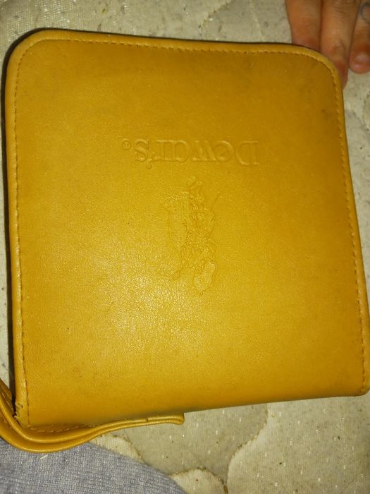 Bolsa para cds bom estado