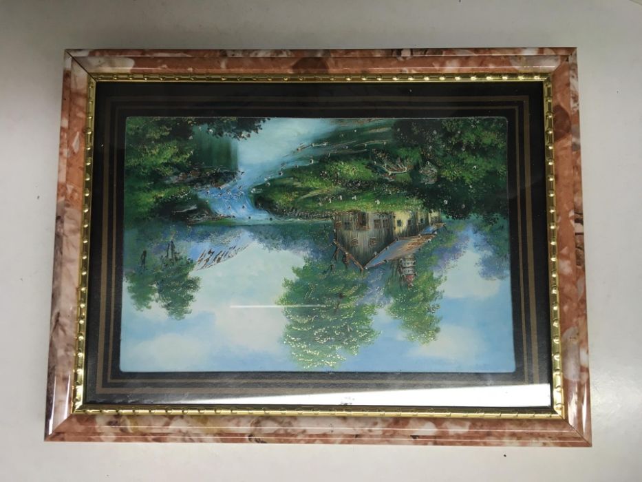 Frames That Glow in the Dark64585734116355123