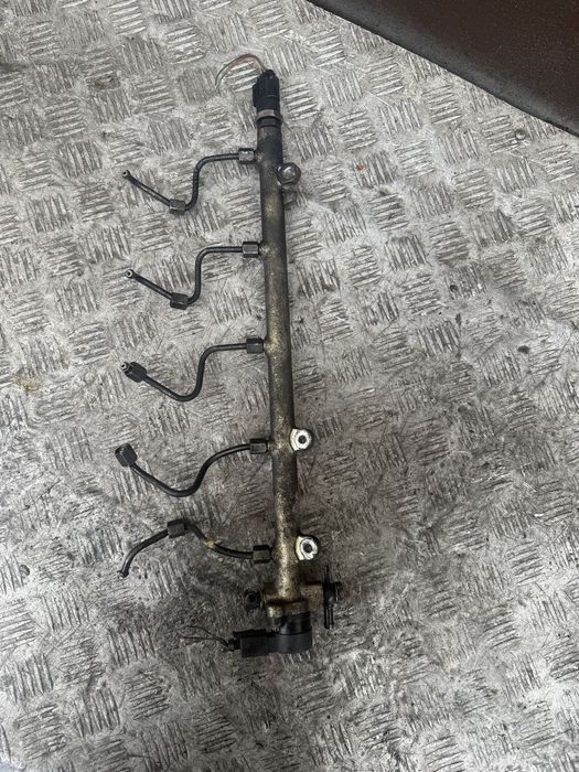 Топливная рейка ml w163 sprinter год 2003