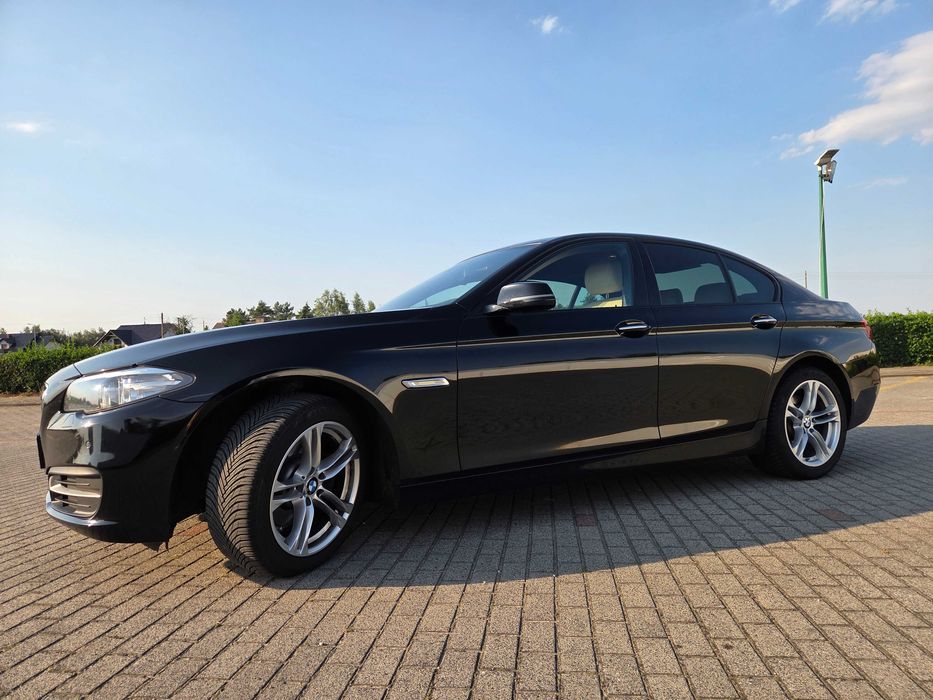 Samochód osobowy BMW 5