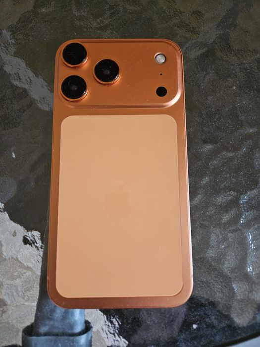 Айфон 10 xr в корпусі 17 про