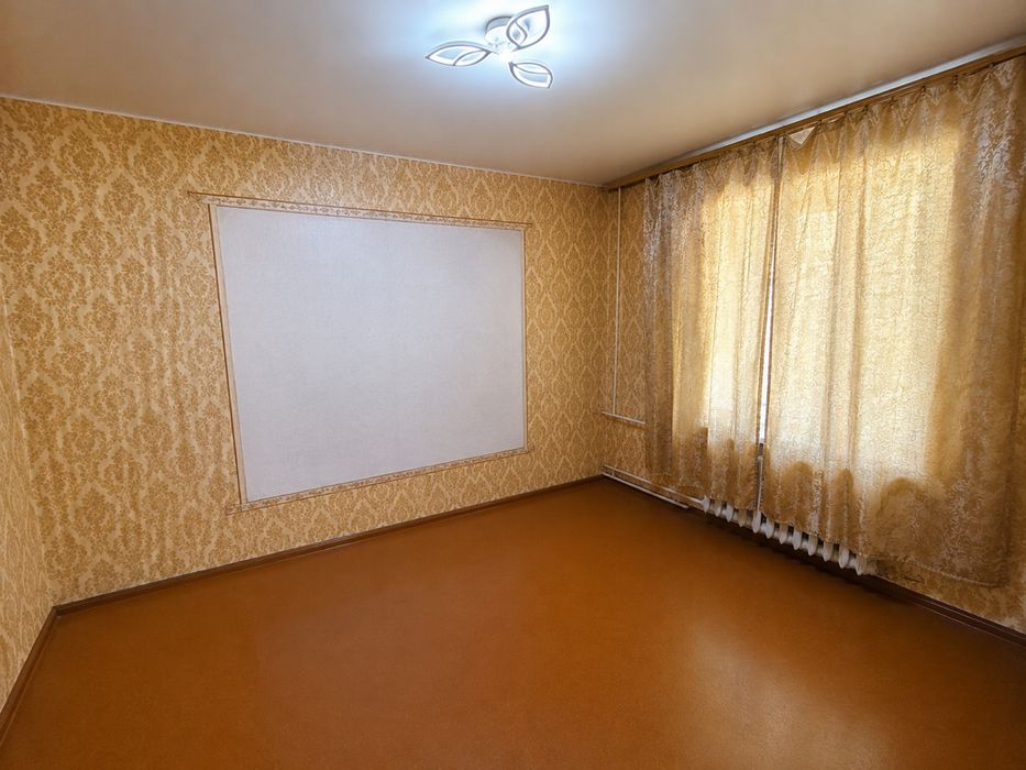 Продам 3 кімнатна квартиру м. Богачеве центр міста