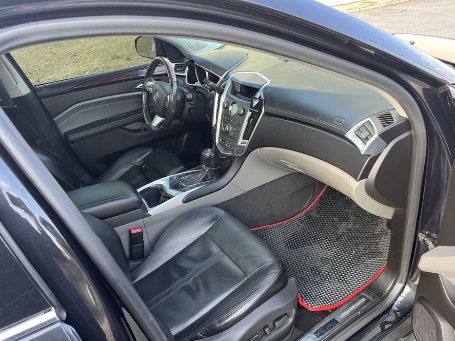 Cadillac SRX 2011