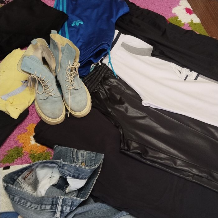 Чоловічий.  одяг на 54 розм.