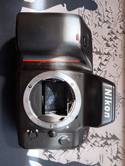 Aparat Nikon f70 body