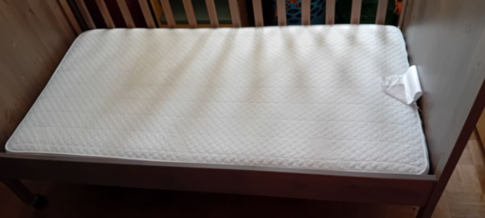 Berço de criança + colchão