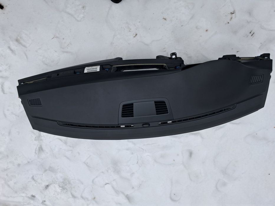 Deska rozdzielcza bmw e90 z poduszka