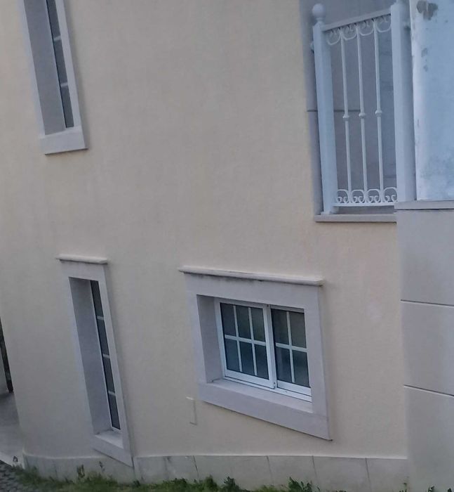 5 Janelas com vidro duplo ( fixas e basculantes)64585636749954124