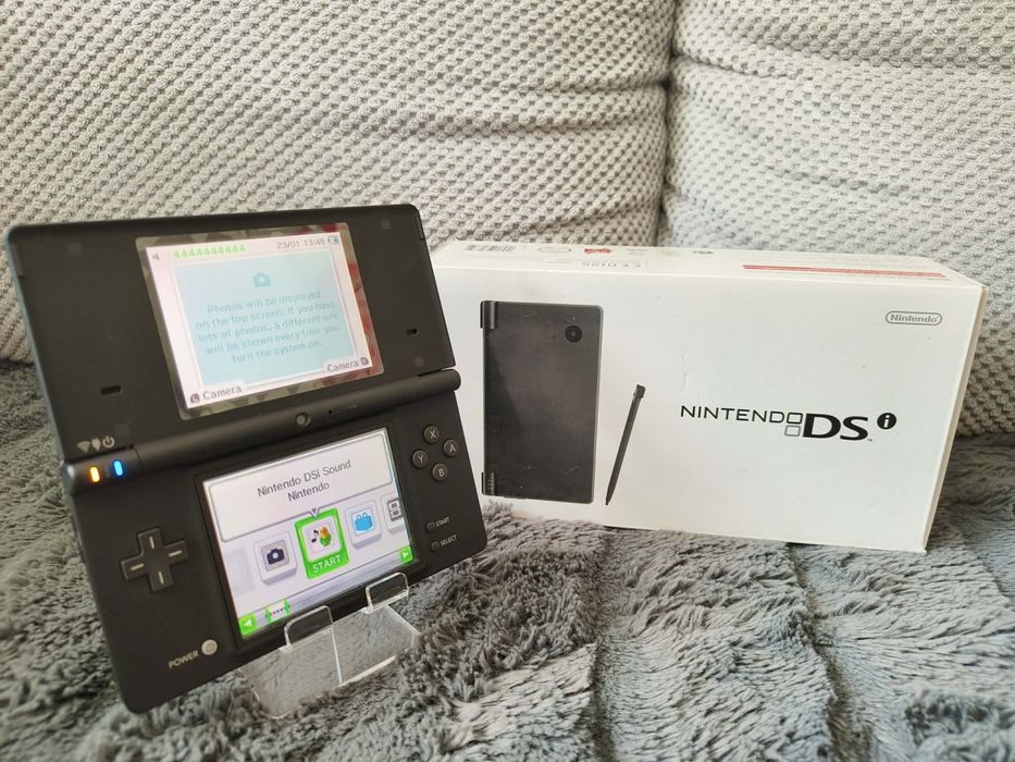 Nintendo DSI -  black