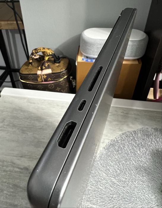 Продам маккбук apple MacBook Pro m1 pro 16 256gb a2779 битий екран