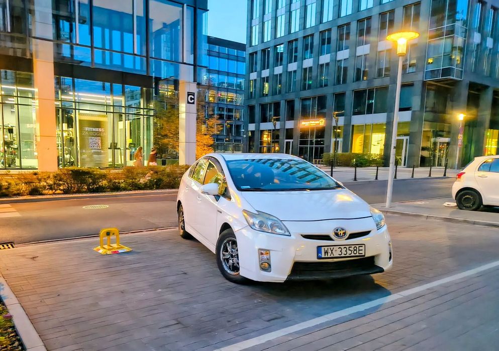 Toyota Prius Prius 1.8 Hybryda Benz+LPG 2012r. Suntago PT do 06-2027 Klima Warszawa