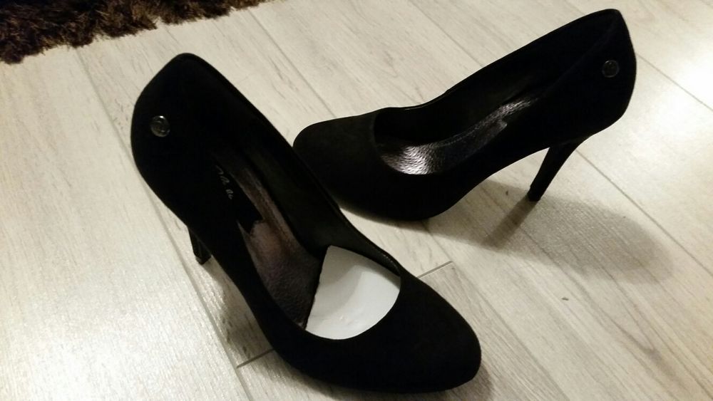 Szpilki 37 nowe zamszowe