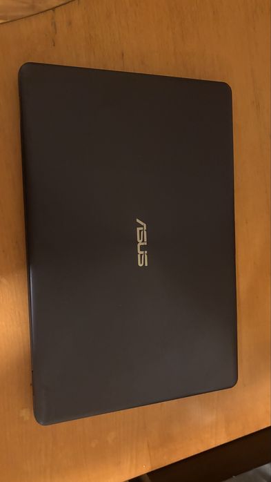 Selling Asus A542U64751135900802120