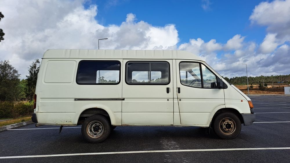 Ford Transit 2.5D 9 Lugares
