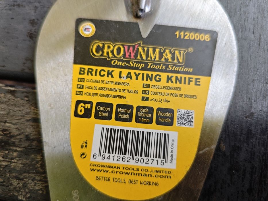 Kielnia murarska typu łezka Crownman