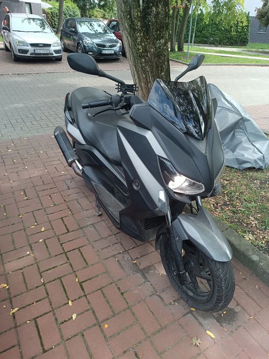 Yamaha x max 125