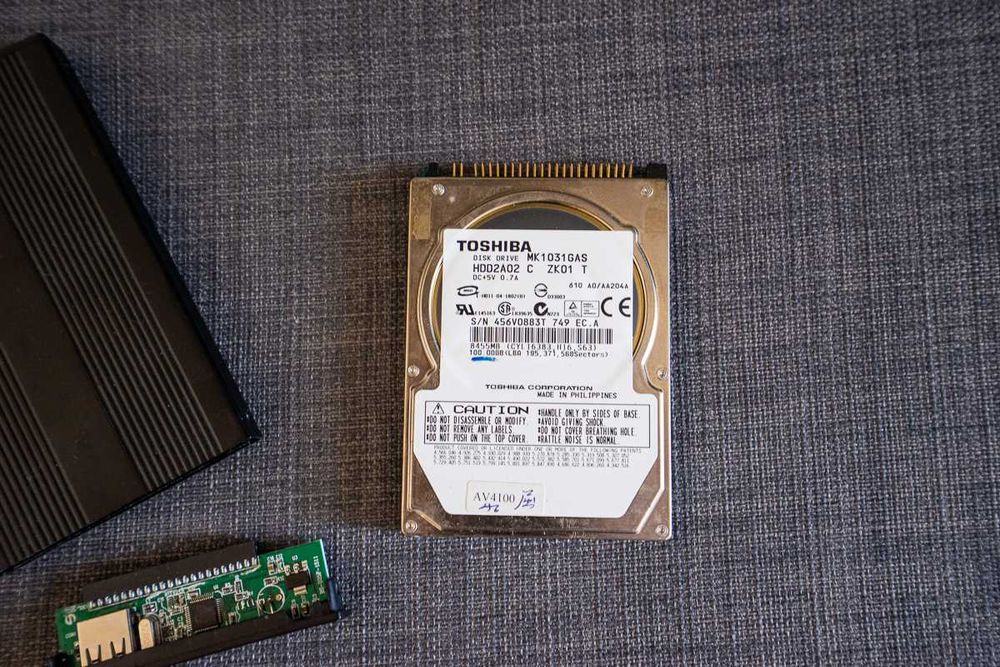 Disco Rígido 2,5" IDE 100 GB + Caixa Externa USB em Alumínio