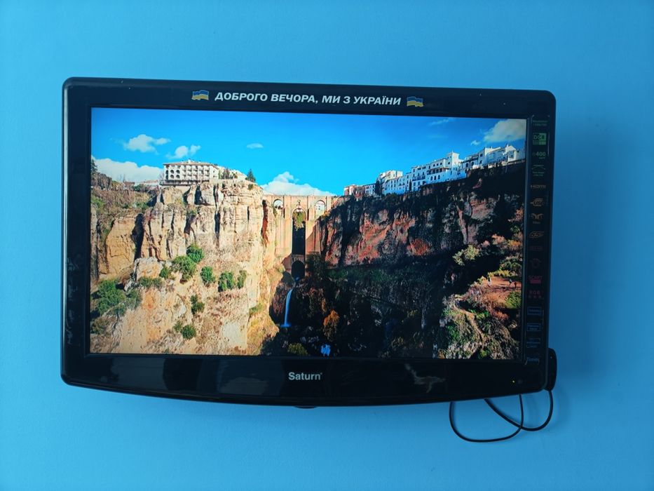 Телевізор Saturn  TV  32"