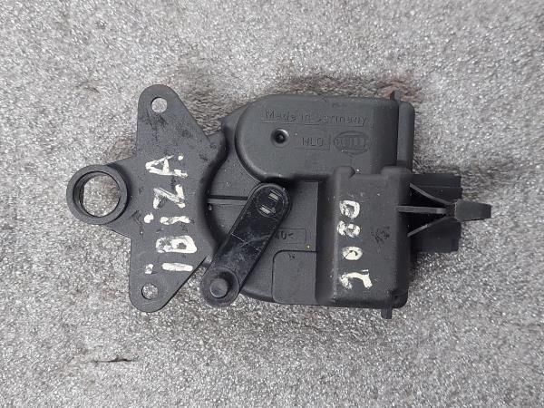 Motor da comporta da sofagem SEAT Ibiza II (6K1)