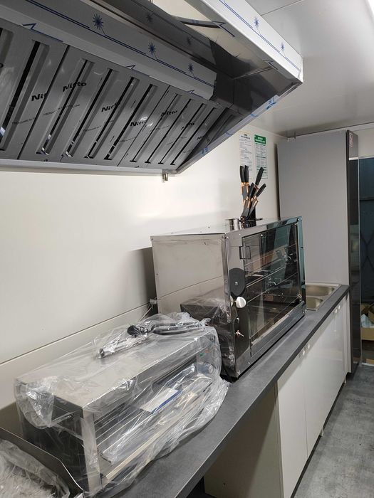 Przyczepa gastronomiczna pod klienta 2026, gotowy biznes, food truck