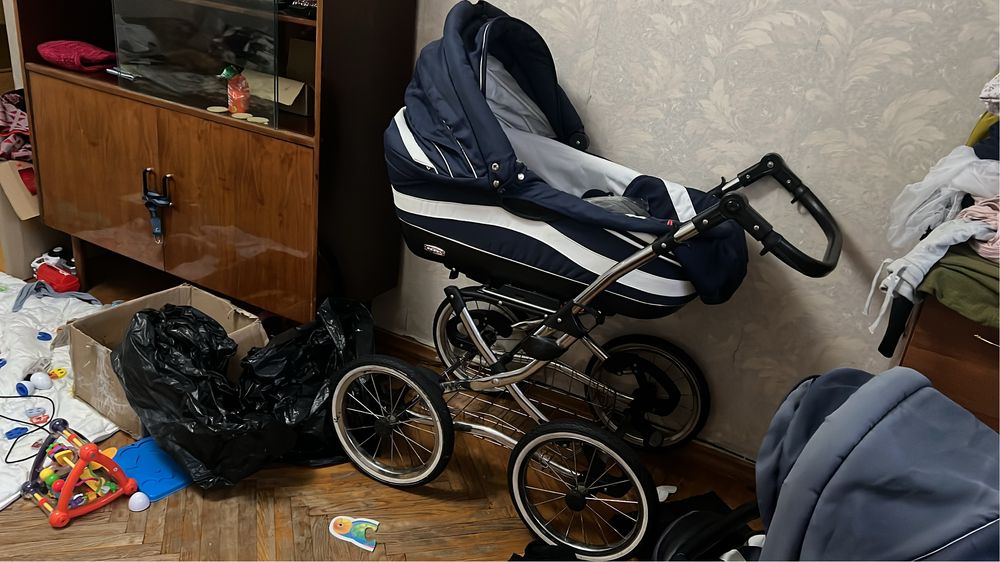 Коляска нова , не користувалися