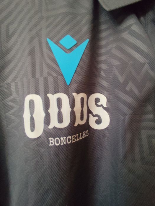 Polo oficial da equipa de futebol RSCTilffois