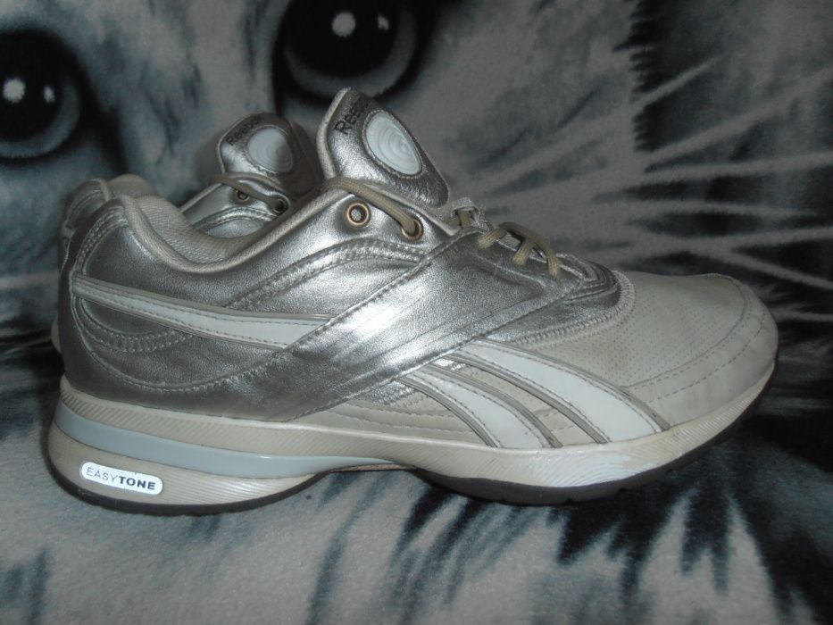 reebok easytone olx