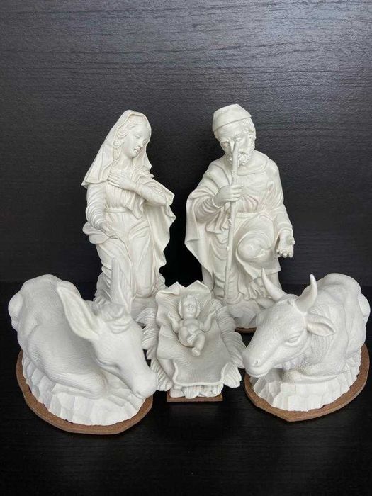 presépio branco em porcelana