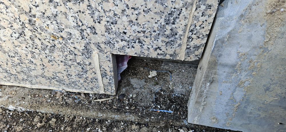 Tampo pedra recortado