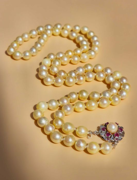 Naszyjnik 84 perły Akoya 6,5–7 mm | rubiny 0,60 ct | złoto 585 | certyfikat