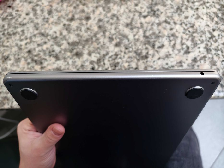 Macbook Air M2 15,5" 8gb 256gb 99% bateria