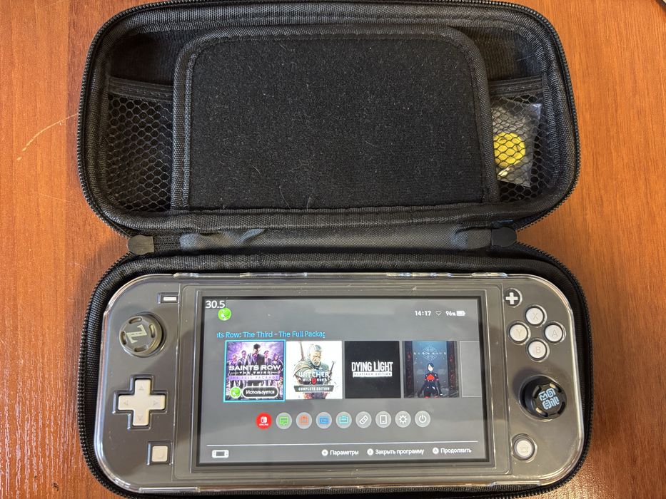 Nintendo Switch Lite 32 GB + microSD 128 GB
