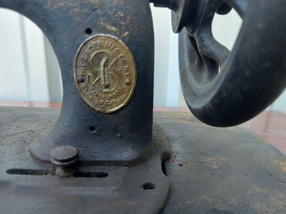 Maszyna do szycia retro (główka)