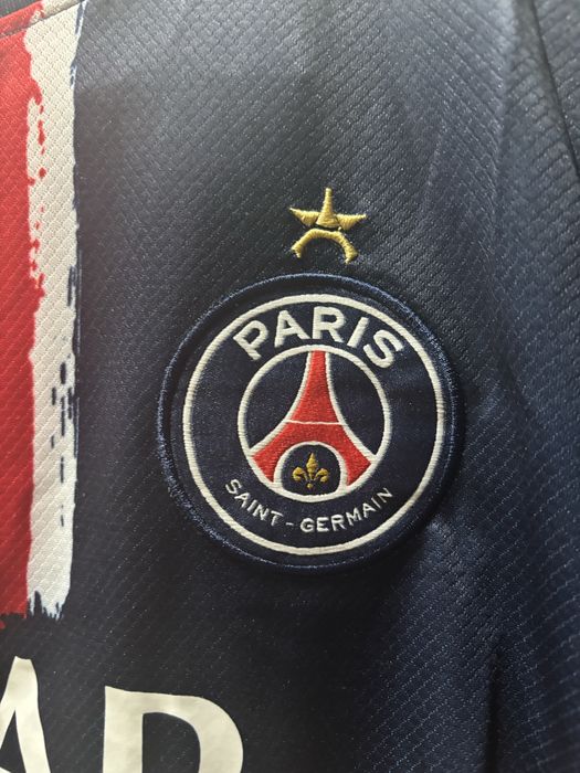 Koszulka psg z sezonu 2023/24