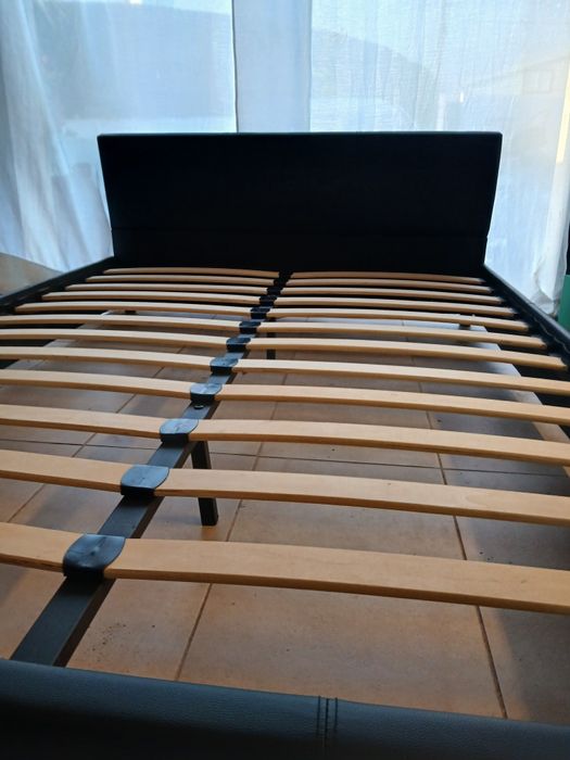 Quarto de casal em napa preta