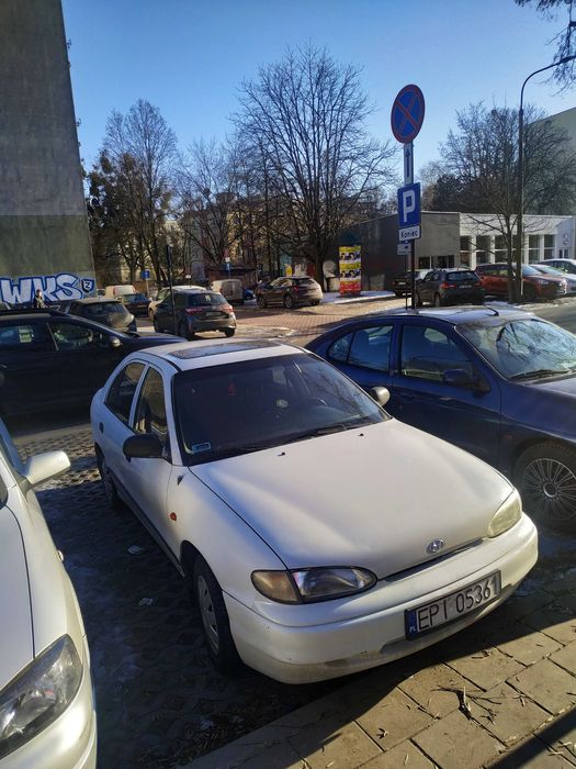 Hyundai Accent 1,5 LPG przedmiot.
