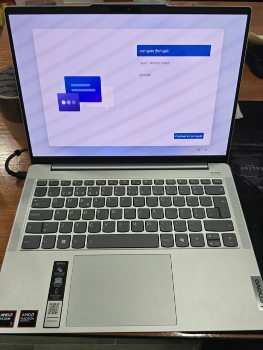 Portatil Lenovo AMD  Ryzen 7, 32GB , 1TB OLED