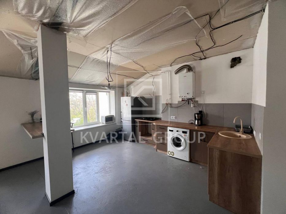 Продам 2к квартиру з незавершеним ремонтом. 2% оформлення!