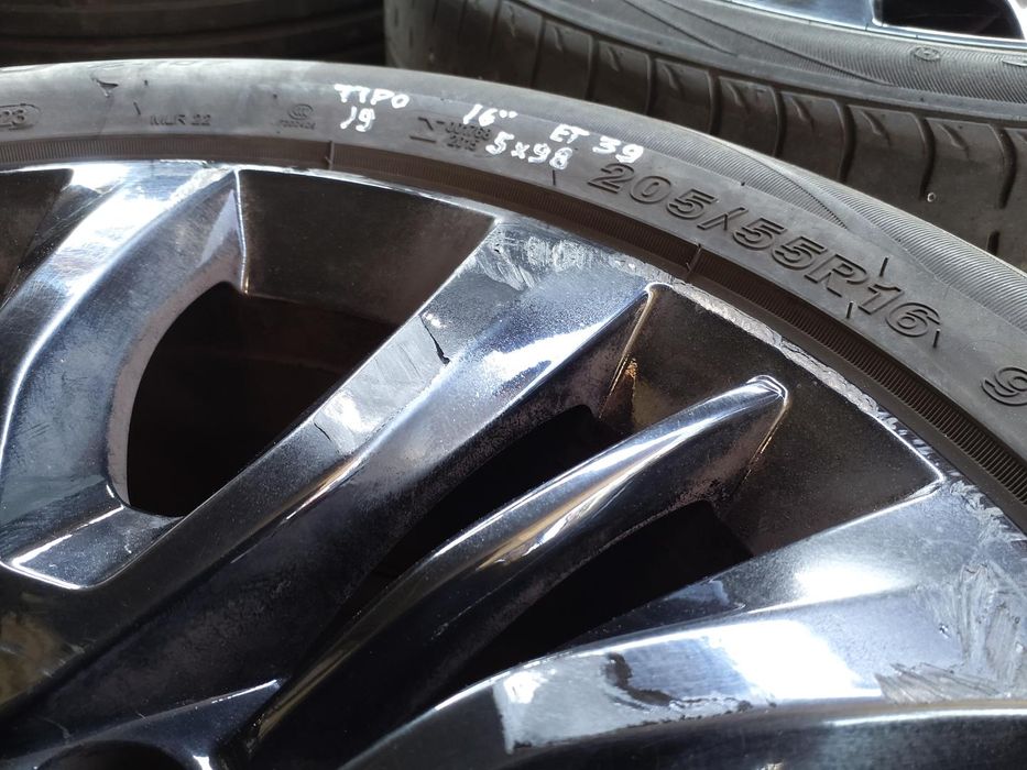 Jantes Fiat R16 Com Pneus 205/55 Furação 5X98