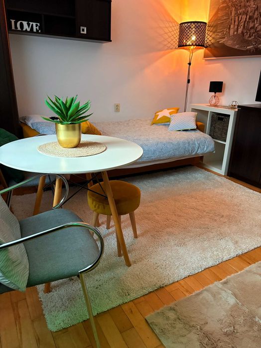 Apartament 20m2 blisko centrum, max 2 os.