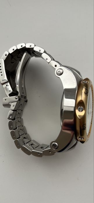 Часы  Invicta VENOM  model  10574