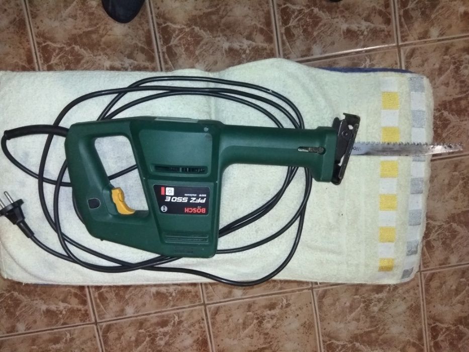 Електропила сабельная